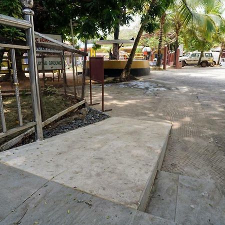 The Family Kingdom Resort Freetown Exterior foto