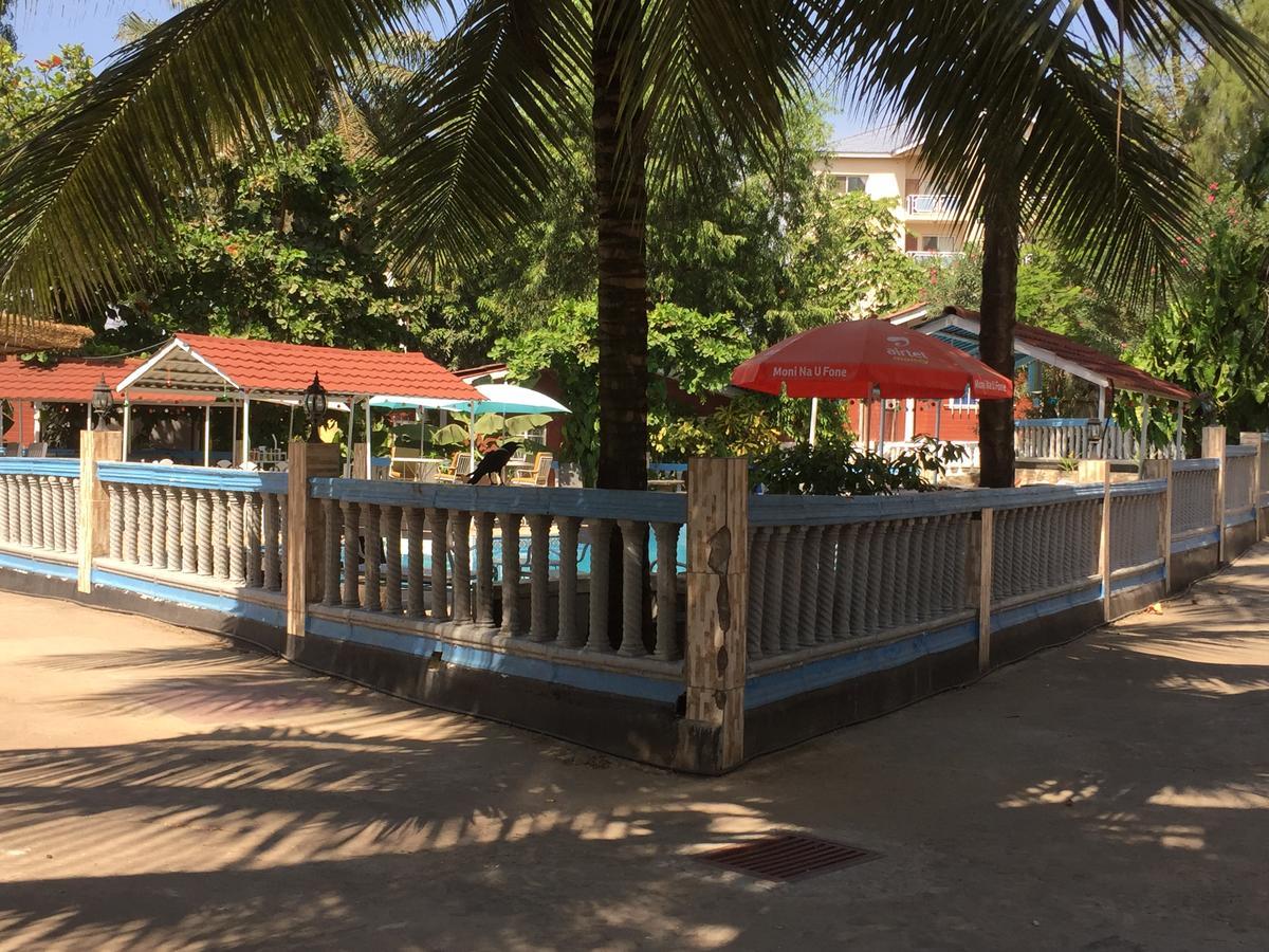 The Family Kingdom Resort Freetown Exterior foto