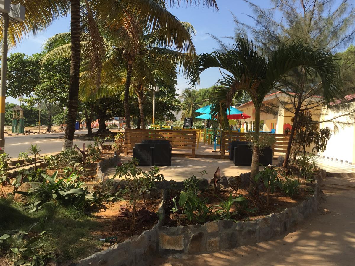 The Family Kingdom Resort Freetown Exterior foto