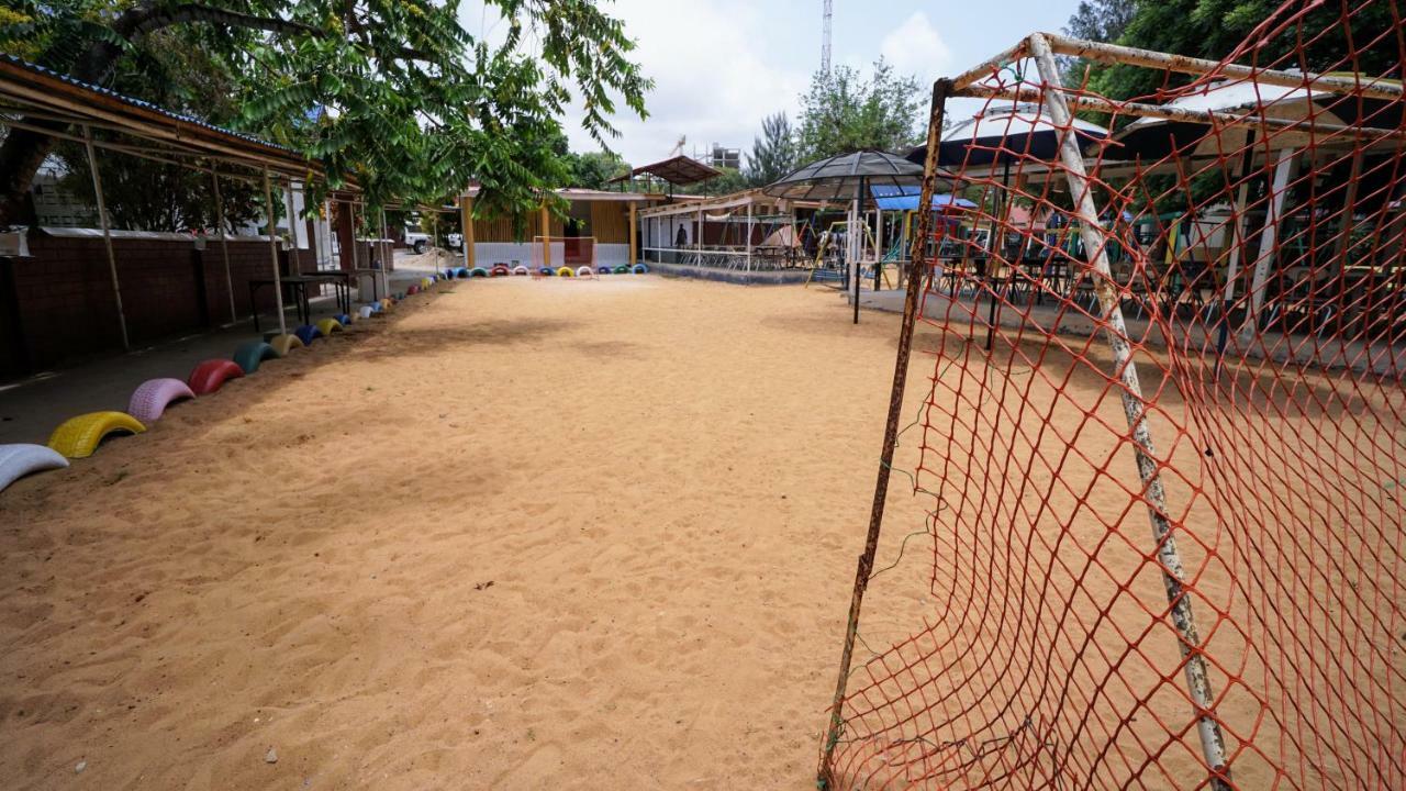 The Family Kingdom Resort Freetown Exterior foto